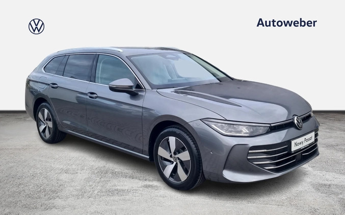 Volkswagen Passat cena 208560 przebieg: 5, rok produkcji 2024 z Staszów małe 56